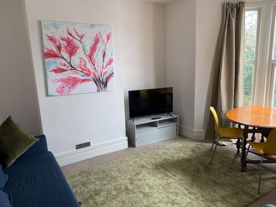 Central 2 Bed Flat. Free Parking Bristol Esterno foto